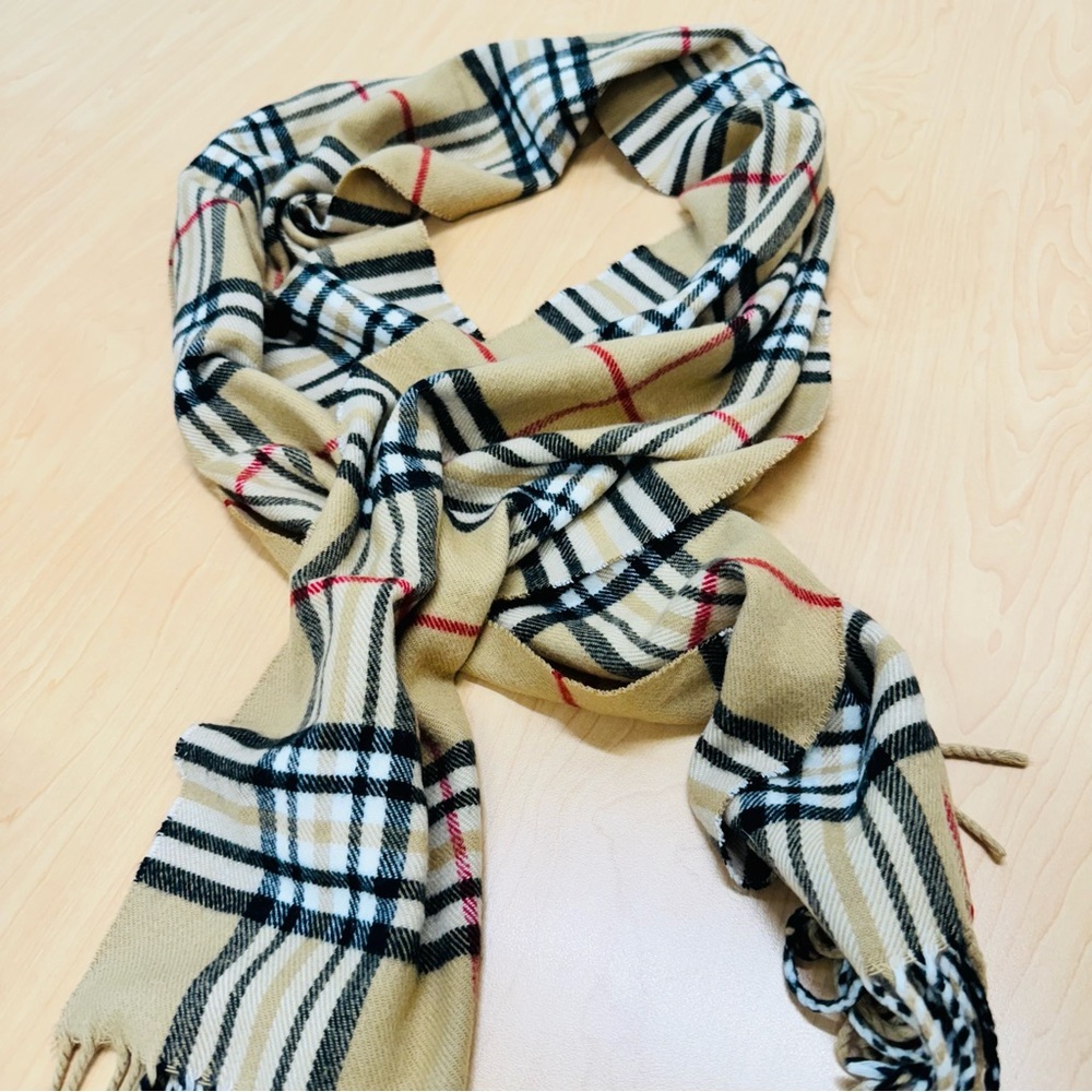Pre-Loved Classic Plaid Scarf – Cashmere Blend